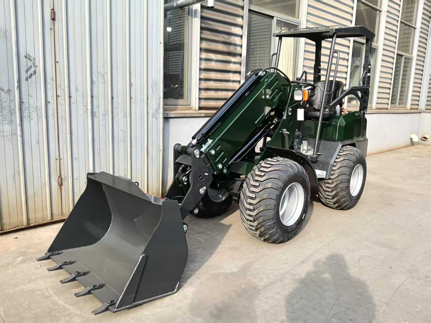Mini Carregadeira Telescópica  - Wheel Loader avaliação e preço