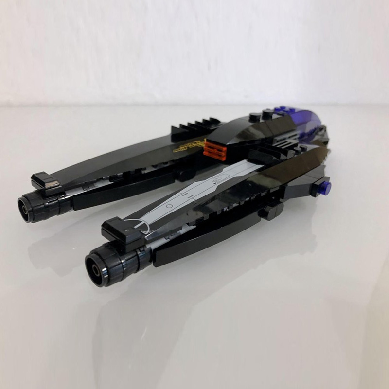 Modelo de bombardeiro de comba - Heavy Equipment Lego avaliação e preço